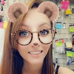 Meet your Posher, Britani